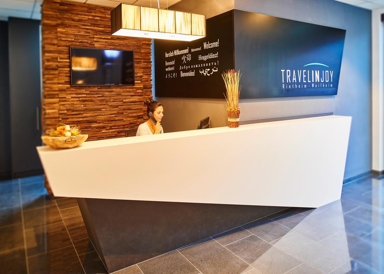 Отель Travelinjoy Rietheim-Weilheim Экстерьер фото