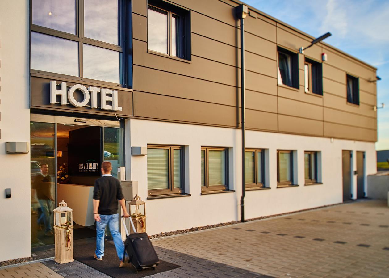 Отель Travelinjoy Rietheim-Weilheim Экстерьер фото